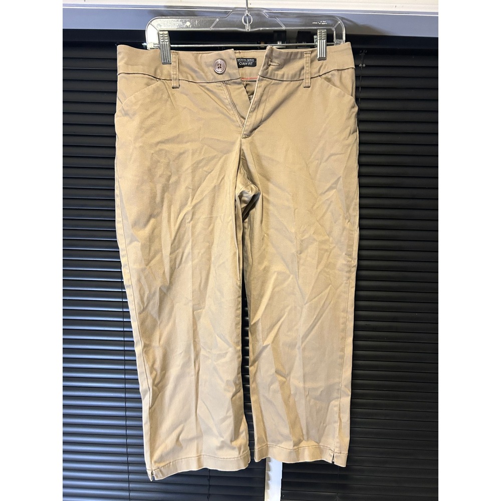 Lee Capri Pants Womens 10 Tan Modern Series Curvy Fit Khaki Casual Chino
